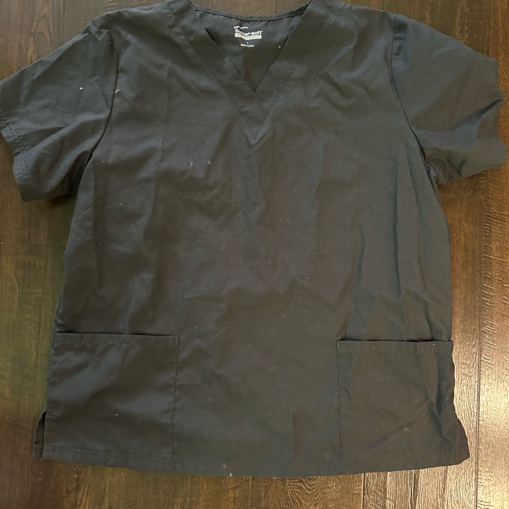 Women’s scrub top